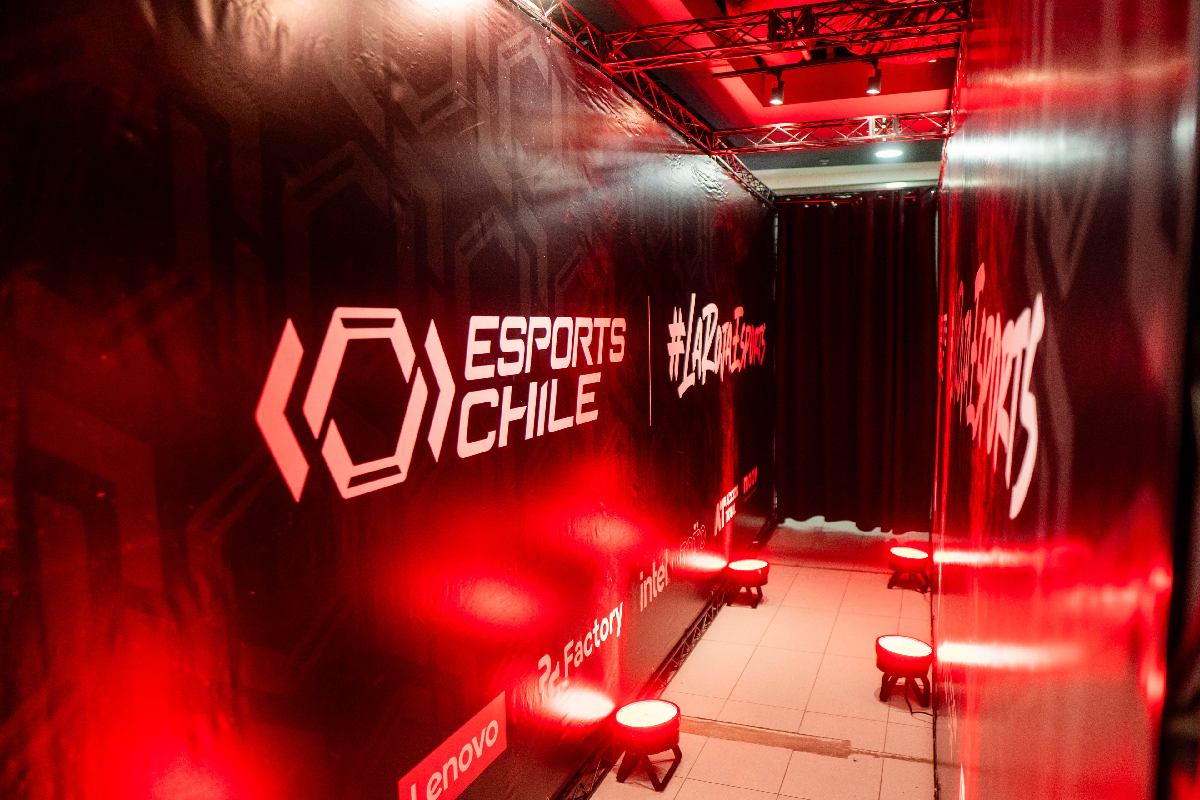 Túnel de entrada Esports Chile - Chile National Series 2025